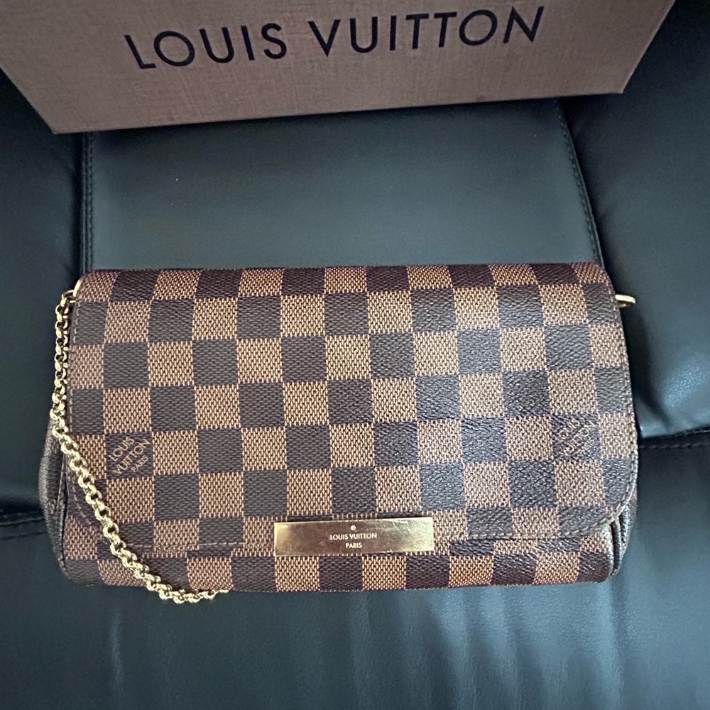 Authentic Louis Vuitton Favorite PM Damier Ebene